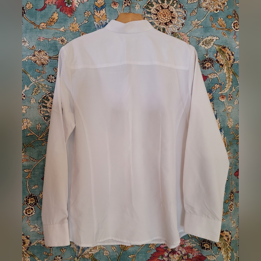 2 Ladies Edwards white work shirts with banded collar both size Medium - Picture 6 of 8